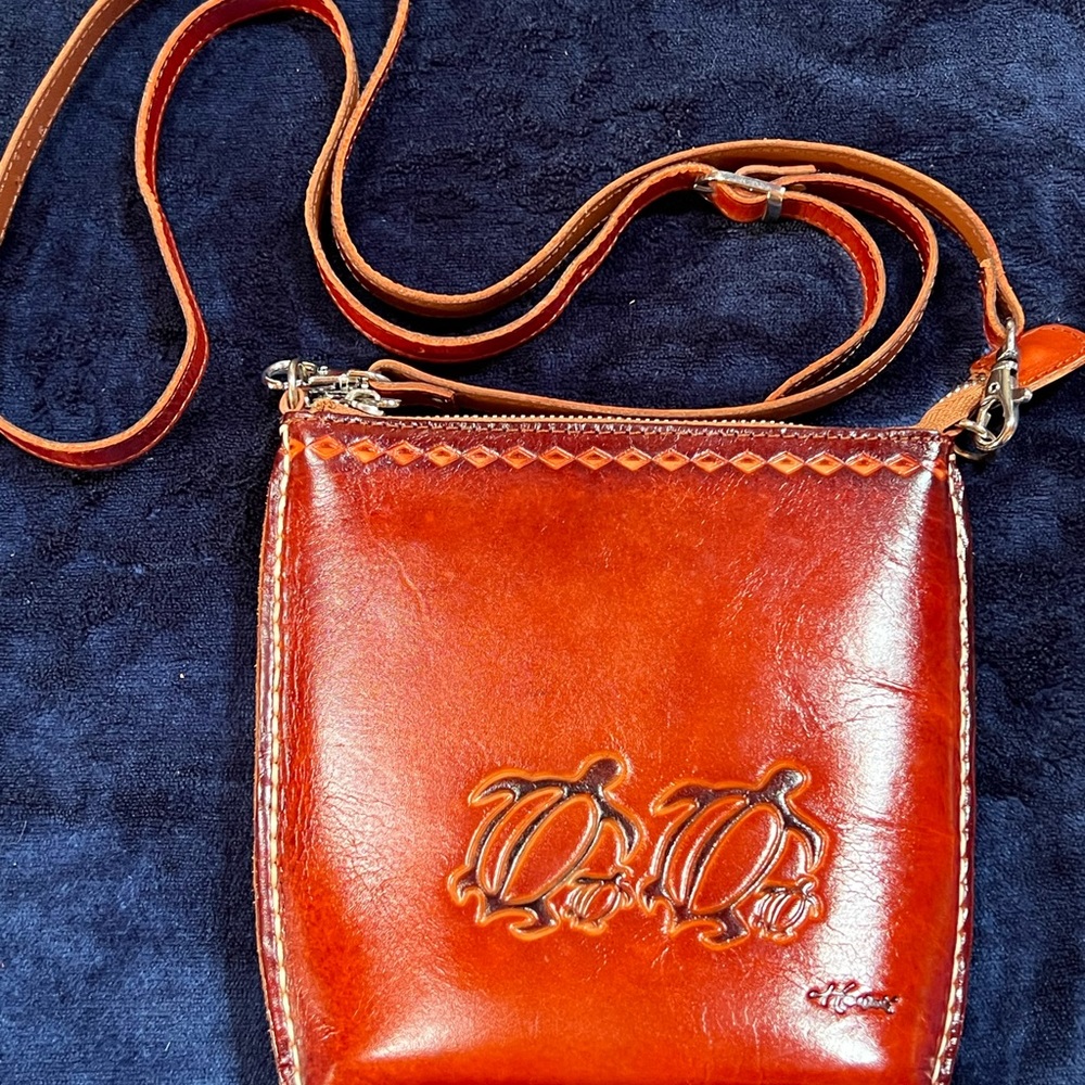 💗💗✨✨Hand made cross body authentic Hawaiian bag made with real leather.✨✨💖💖 - Picture 3 of 6